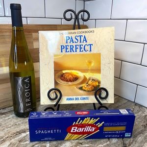 Book: Perfect Pasta by Anna Del Conte Paperback Vintage 1987